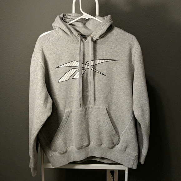 Reebok Tops - Reebok hoodie